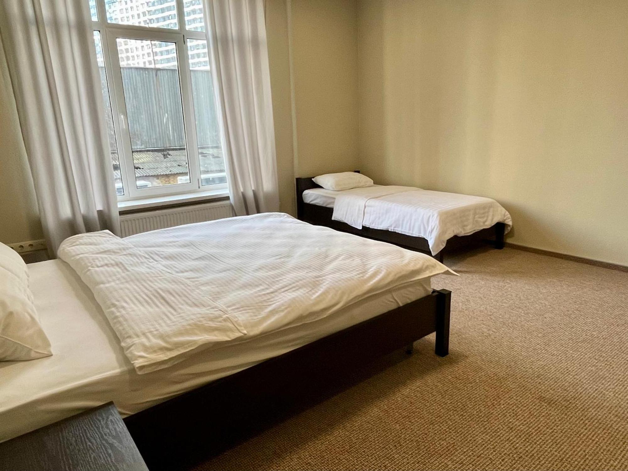 4Room Hostel Kiev Dış mekan fotoğraf