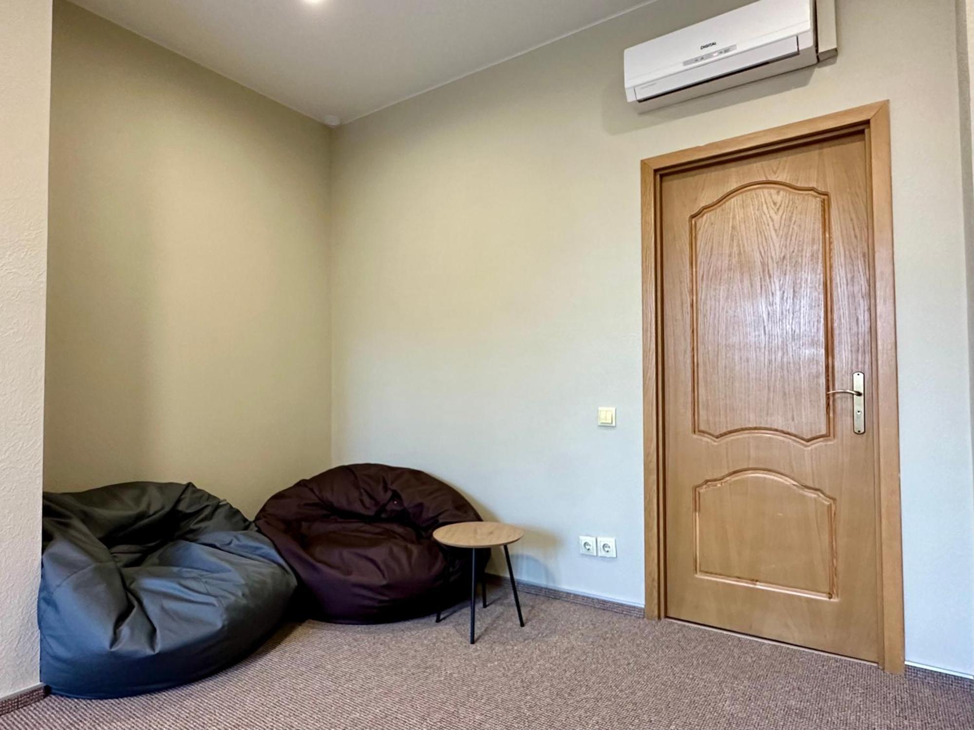 4Room Hostel Kiev Dış mekan fotoğraf